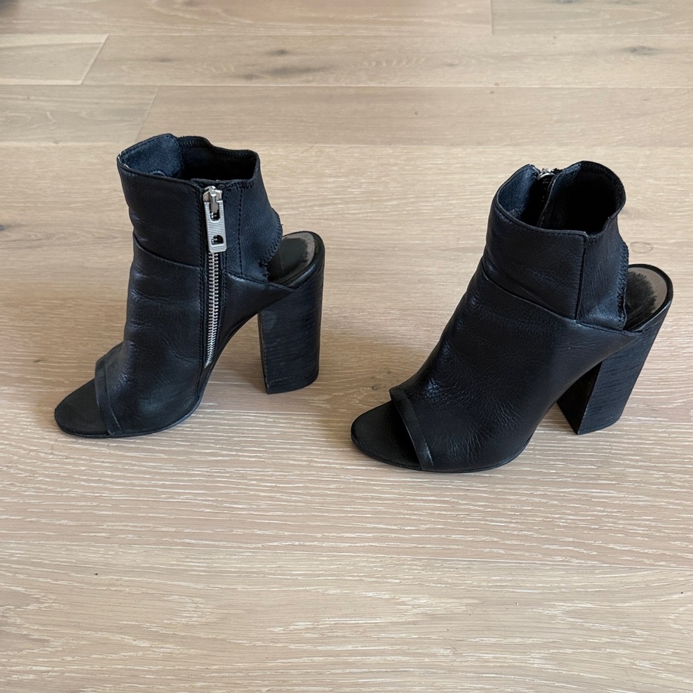 Dolce Vita Black Peep-Toe Heeled Boots with Zipper